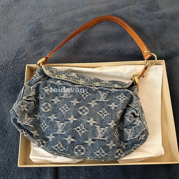 Authentic Louis Vuitton Denim Monogram Pleaty Bag (2005) - Picture 9 of 12
